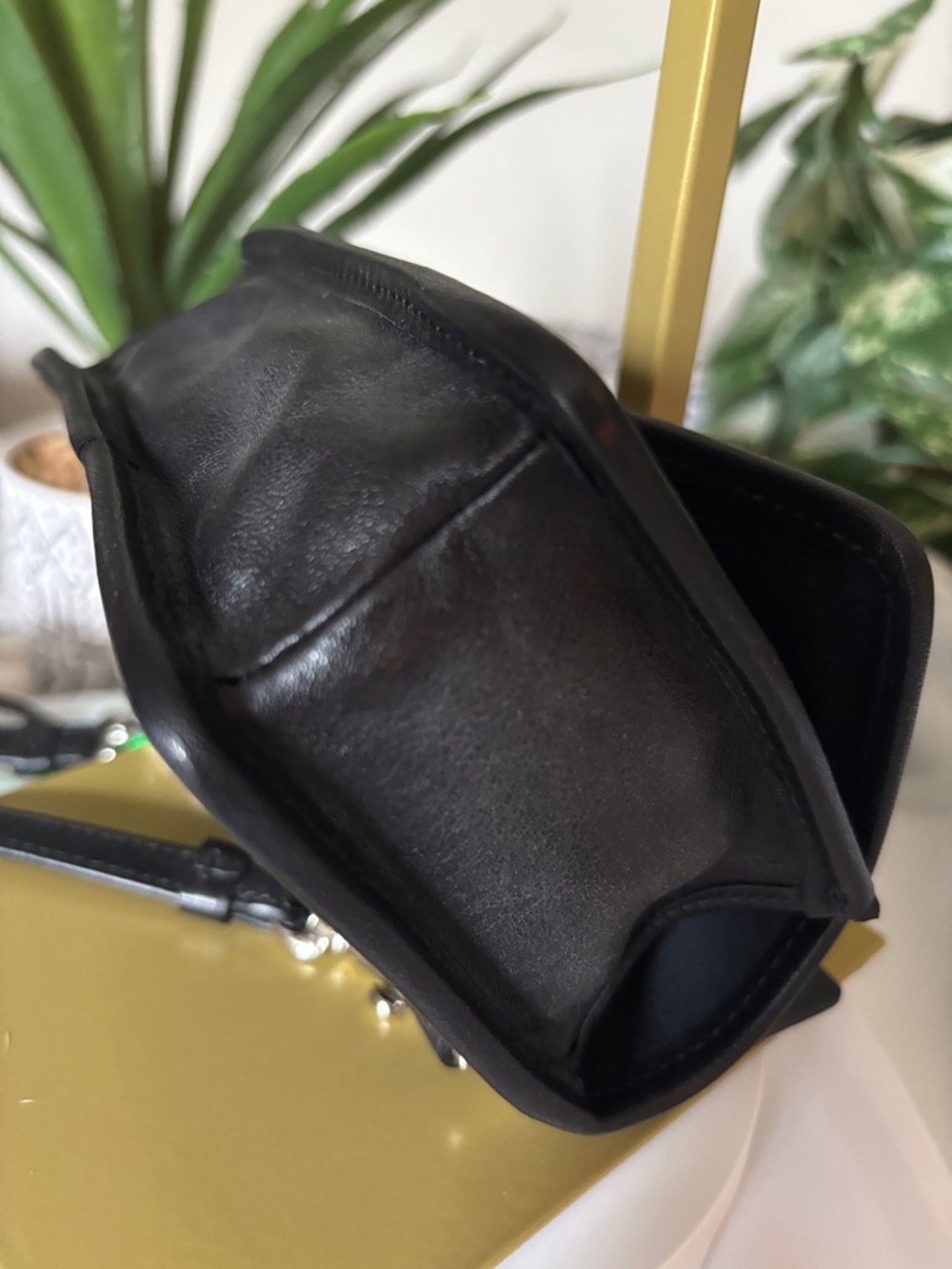Vintage Coach Legacy Penny Crossbody with Turn-Lock Closure - Picture 11 of 17